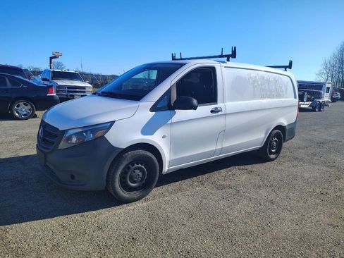 Used 2016 Mercedes-Benz Metris image 1