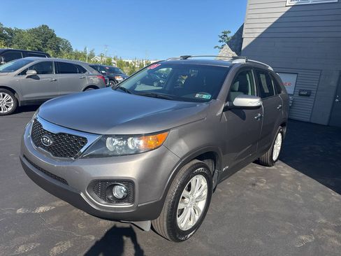 Used 2011 Kia Sorento LX w/ Convenience Pkg AWD/4WD image 3