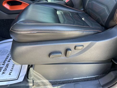 Used 2025 Nissan Frontier PRO-4X w/ Pro Premium Package image 12