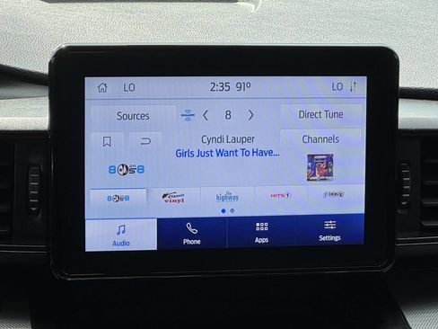 Used 2020 Ford Explorer XLT w/ Comfort Package AWD/4WD image 3