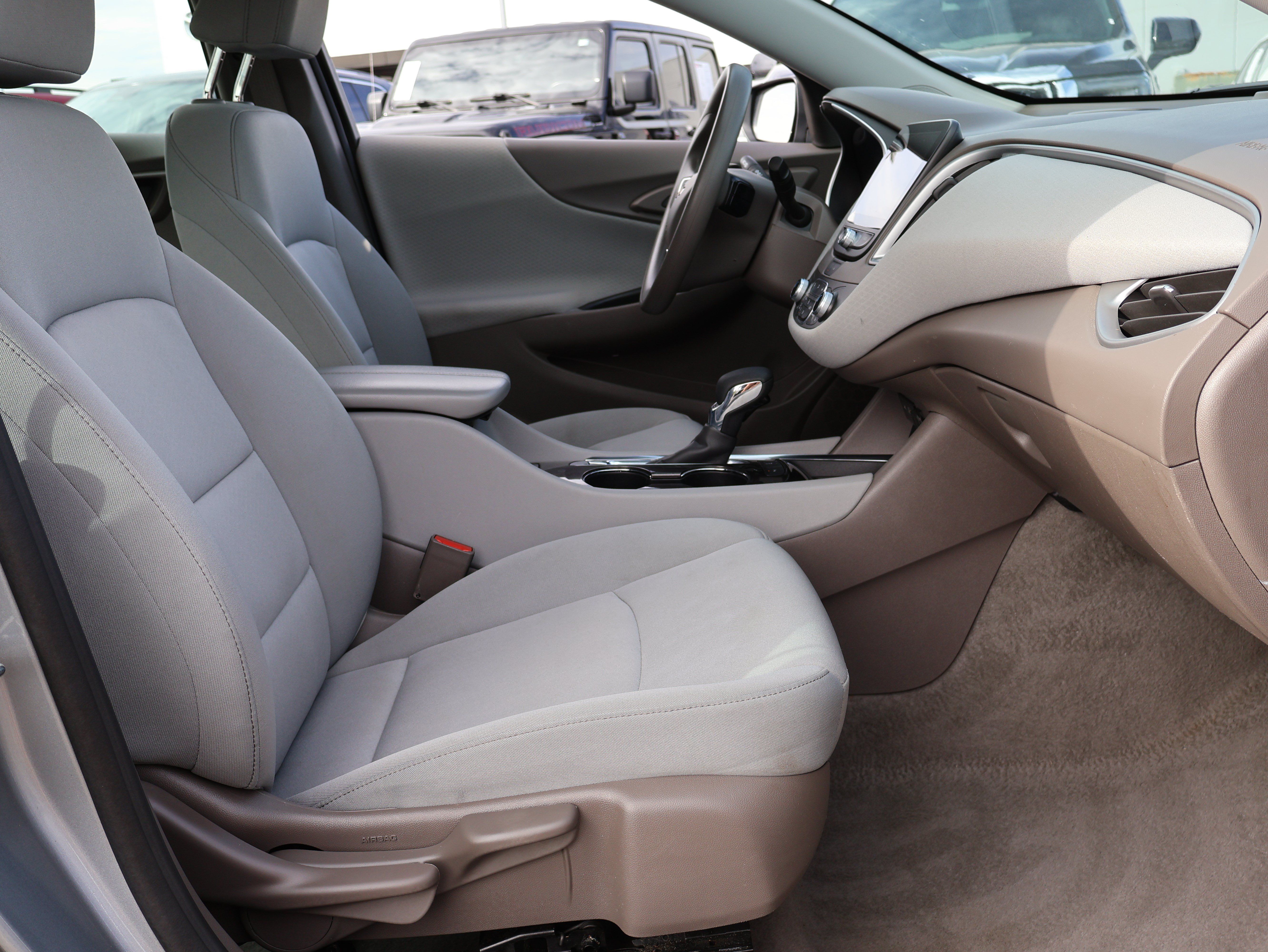 Used 2024 Chevrolet Malibu LT FWD image 8