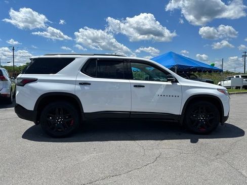 Used 2021 Chevrolet Traverse Premier w/ Redline Edition AWD/4WD image 5