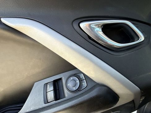 Certified 2018 Chevrolet Camaro LT w/ Technology Package image 30