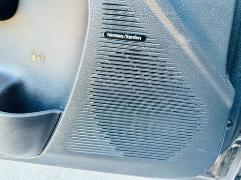 Used 2016 Dodge Challenger SRT w/ Technology Group image 28