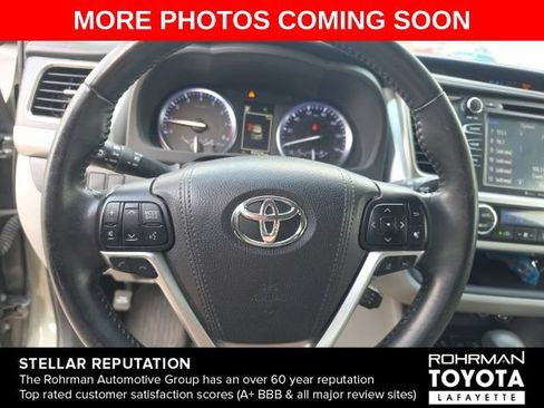 Used 2018 Toyota Highlander XLE AWD/4WD image 7