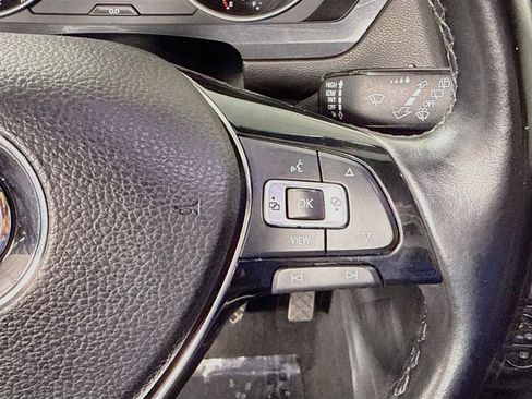 Used 2019 Volkswagen Tiguan SEL AWD/4WD image 15