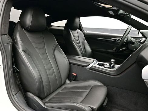 Used 2019 BMW M850i xDrive M850i xDrive w/ Comfort Seating Package image 15