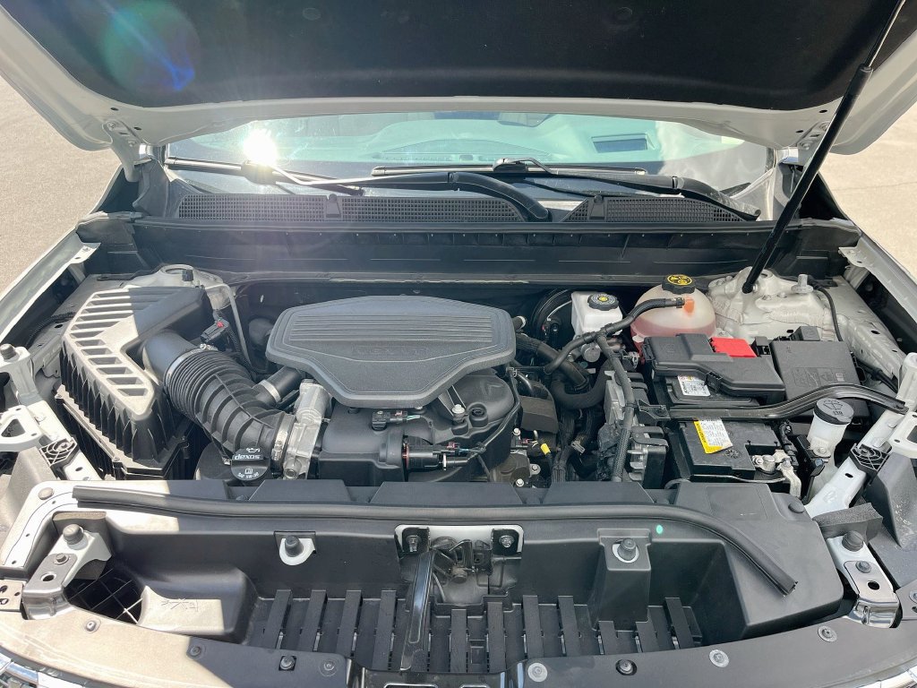 Used 2022 GMC Acadia Denali w/ Trailering Package FWD image 33