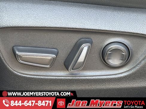 Used 2025 Toyota Grand Highlander FWD image 28