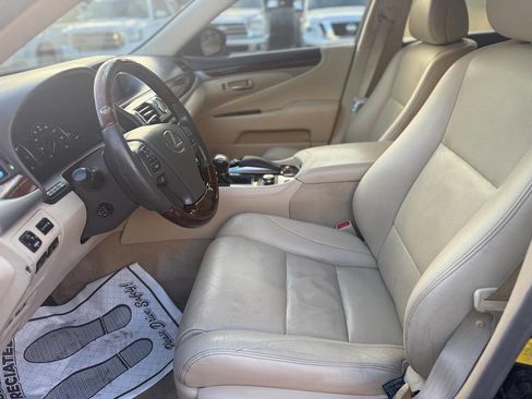 Used 2013 Lexus LS 460 Base 4dr Sedan image 19