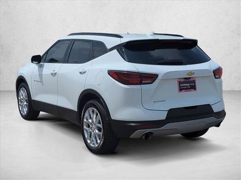 Used 2023 Chevrolet Blazer LT w/ Sound & Technology Package FWD image 10