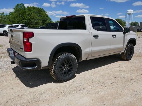 New 2026 Chevrolet Silverado 1500 ZR2 w/ Dark Appearance Package AWD/4WD image 5