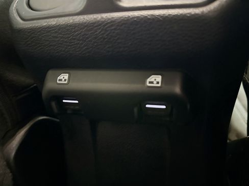 Used 2021 Jeep Wrangler Unlimited Sport image 31