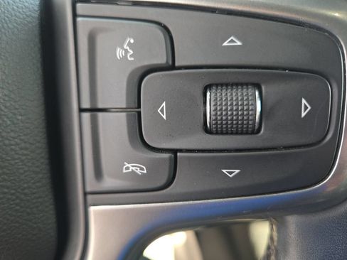 Used 2024 Chevrolet Silverado 1500 LT AWD/4WD image 29