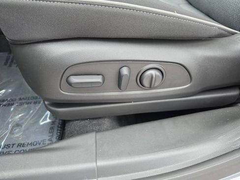 New 2026 Chevrolet TrailBlazer LT w/ Convenience Package FWD image 22