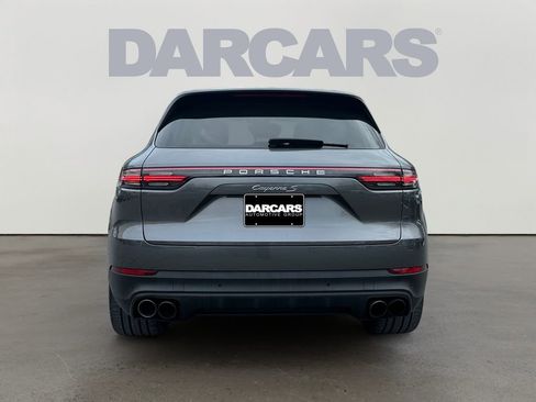 Used 2020 Porsche Cayenne S image 6