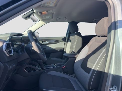 New 2026 Chevrolet TrailBlazer LS image 9