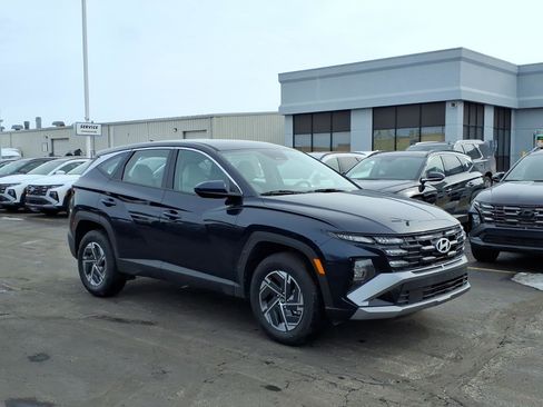 New 2026 Hyundai Tucson Blue SE AWD/4WD image 1