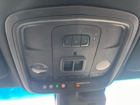 Used 2017 Cadillac CTS Luxury w/ Carbon Black Package image 31