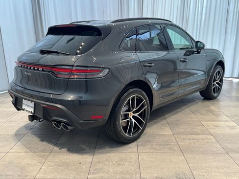 Certified 2025 Porsche Macan image 9
