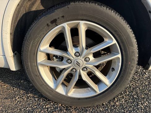 Used 2025 Dodge Durango GT AWD/4WD image 5
