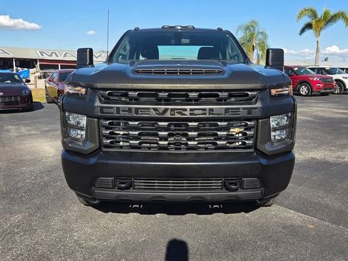 Used 2022 Chevrolet Silverado 3500 W/T AWD/4WD image 2