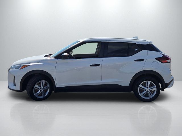 Used 2024 Nissan Kicks S FWD image 7