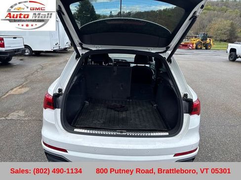Used 2021 Audi Q3 2.0T Premium w/ Convenience Package AWD/4WD image 23