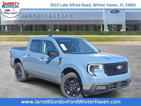 New 2025 Ford Maverick Lariat w/ Black Appearance Package image 1