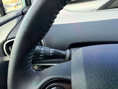 Used 2019 Toyota Prius XLE AWD/4WD image 29