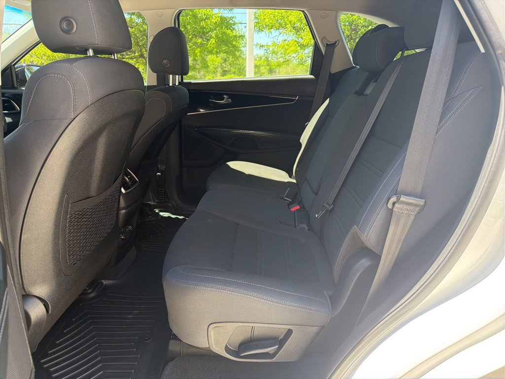 Used 2020 Kia Sorento S AWD/4WD image 18