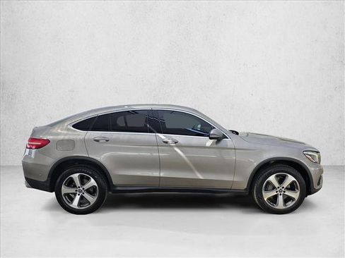 Used 2019 Mercedes-Benz GLC 300 4MATIC Coupe image 4