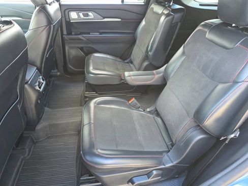 Used 2025 Ford Explorer ST w/ Sun And Sound Package AWD/4WD image 30