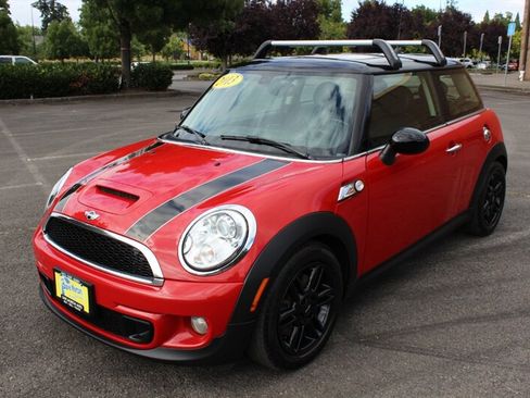 Used 2013 MINI Cooper S w/ Premium Pkg FWD image 2
