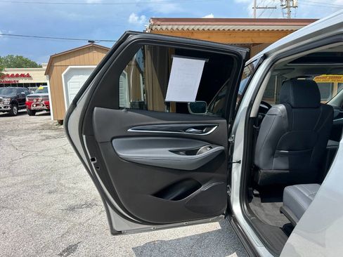 Used 2019 Buick Enclave Essence image 10