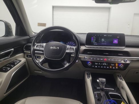 Used 2022 Kia Telluride EX FWD image 22