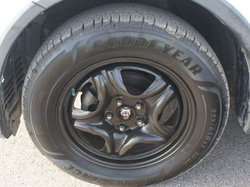 Used 2016 Toyota RAV4 LE image 15