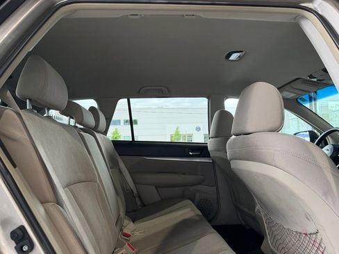 Used 2014 Subaru Outback 2.5i Premium AWD/4WD image 12