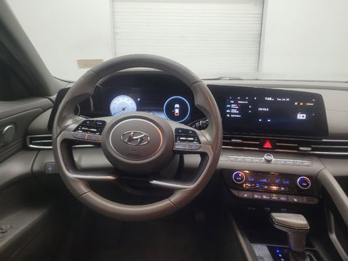 Used 2023 Hyundai Elantra SEL w/ Convenience Package FWD image 22