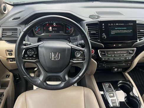 Used 2022 Honda Pilot Touring image 12