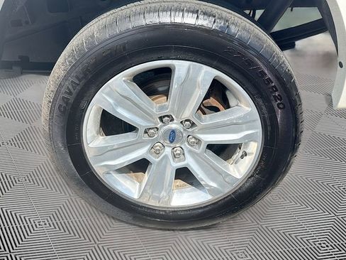 Used 2019 Ford F150 Platinum w/ Technology Package AWD/4WD image 34