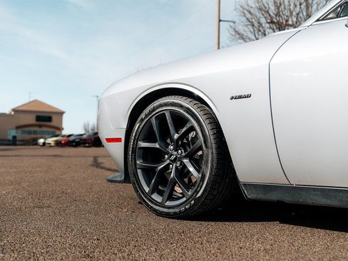 Used 2019 Dodge Challenger R/T w/ Plus Package image 15