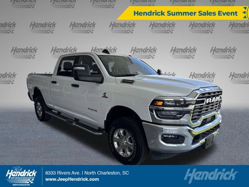 Used 2025 RAM 2500 Big Horn AWD/4WD image 1