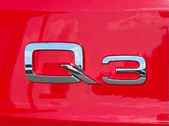Used 2025 Audi Q3 2.0T Premium AWD/4WD image 9