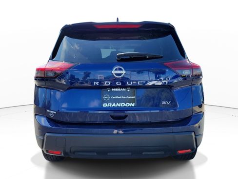 Certified 2024 Nissan Rogue SV FWD image 6