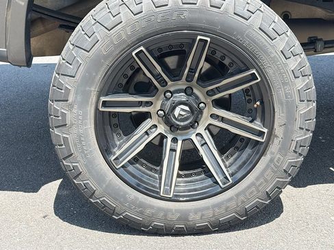Used 2020 Ford F150 XLT w/ Equipment Group 302A Luxury AWD/4WD image 9
