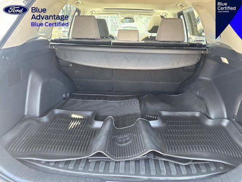 Used 2022 Toyota RAV4 XLE w/ Convenience Package AWD/4WD image 7