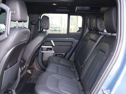 Certified 2022 Land Rover Defender 110 X-Dynamic SE AWD/4WD image 26