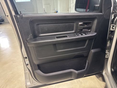 Used 2018 RAM 1500 Tradesman RWD image 19