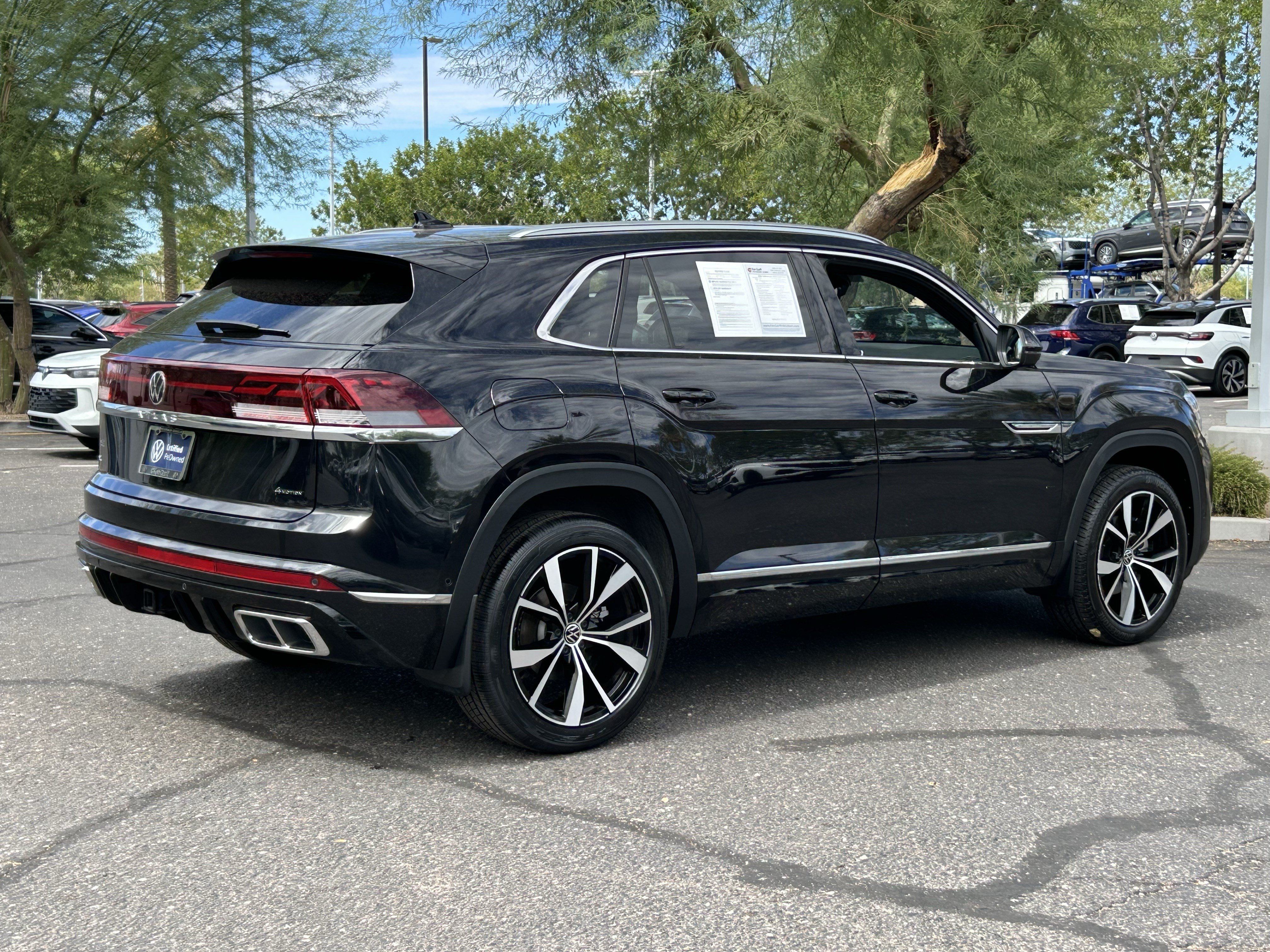 Certified 2024 Volkswagen Atlas Cross Sport SEL Premium R-Line AWD/4WD image 4